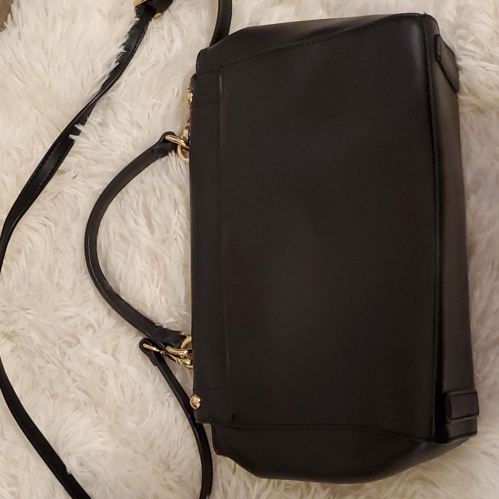 NWOT Nine West Black Bag with Gold Accents - Picture 5 of 13